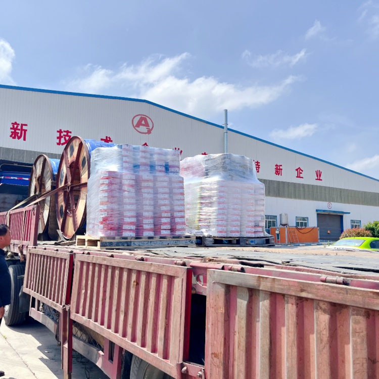 阻燃电缆的核心特性与标准解析